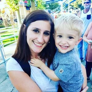 Meet your Posher, Dana